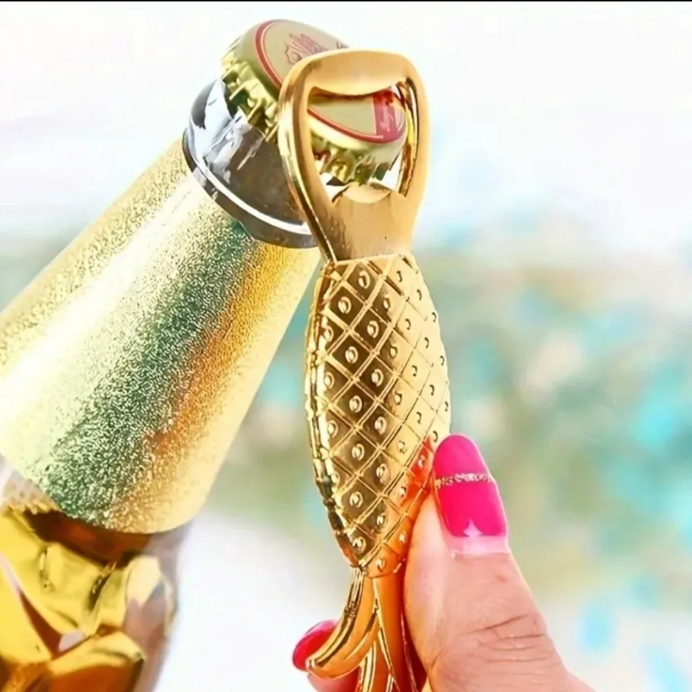 ▪️ Pineapple shaped bottle  gold opener ✨️💛
